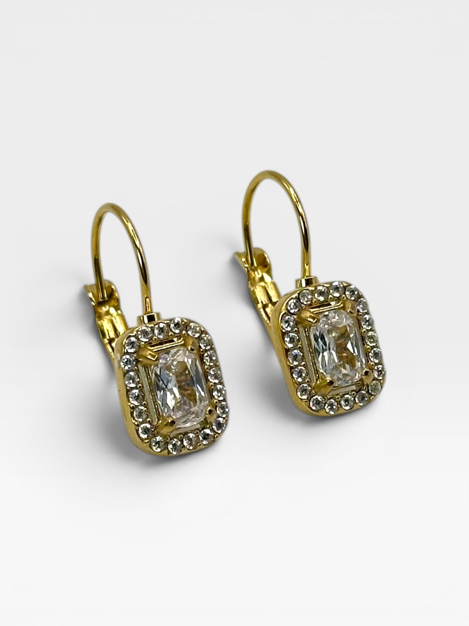 Brincos Royal